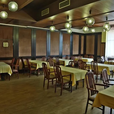 Amber Bavor Hotel 3*
